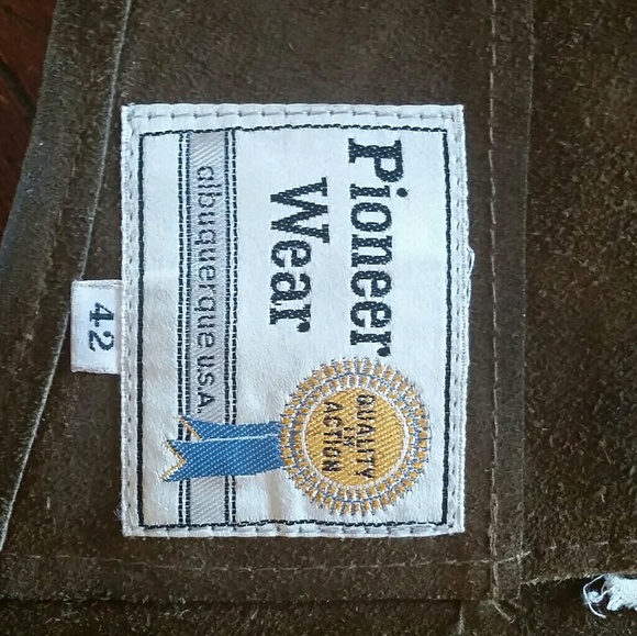 Suede vest - Picture 2 of 5